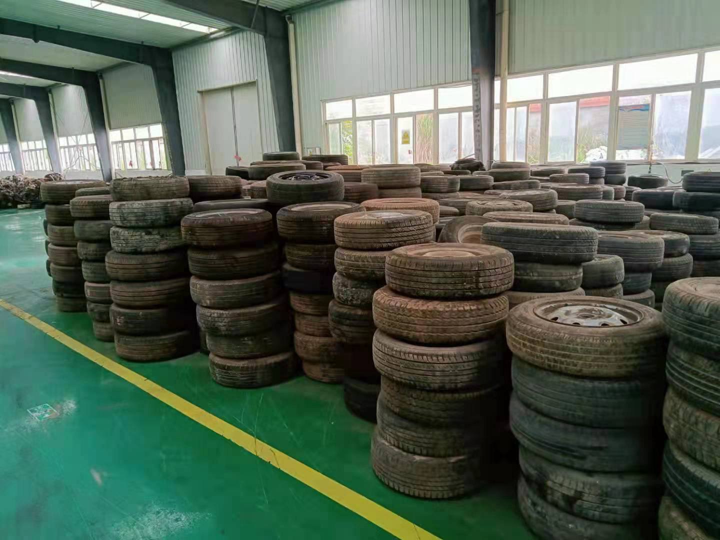 轎車